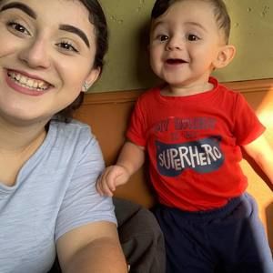 Meet your Posher, Estefania